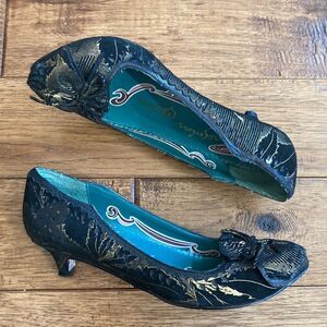 IRREGULAR Choice Black & Gold Metallic Dark Iridescent Kitten Heels Size 37